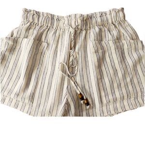 Urban Outfitter short-womens sz M.  (503)